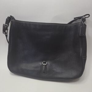Sleek Coach Black Leather Shoulder Bag